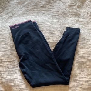 Outdoor Voices Seamless Rib legging